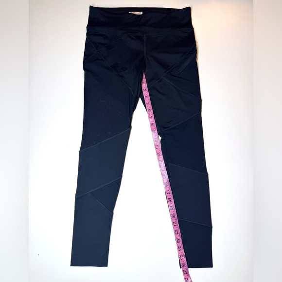 Set of 5 Activewear Leggings And Sport Bras Size-Large ( Yitty ,BCG , Syrokan ) - Picture 5 of 15